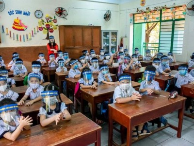 FACE SHIELDS FOR PRIMARY SCHOOL'S CHILDREN