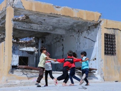 Help Syrian Students To Go Back To School