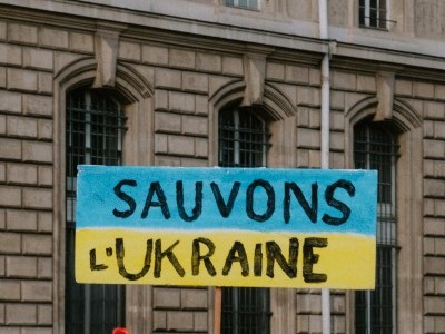 Help fund ukraine