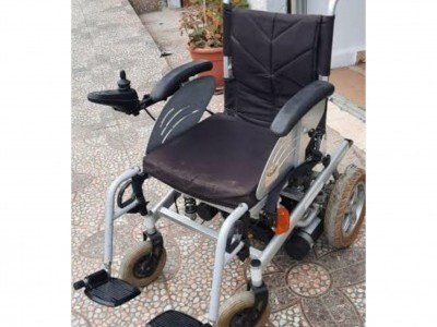 Wheelchair for handicapped